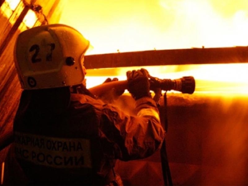 Крупный пожар в Астрахани — сгорел частный дом